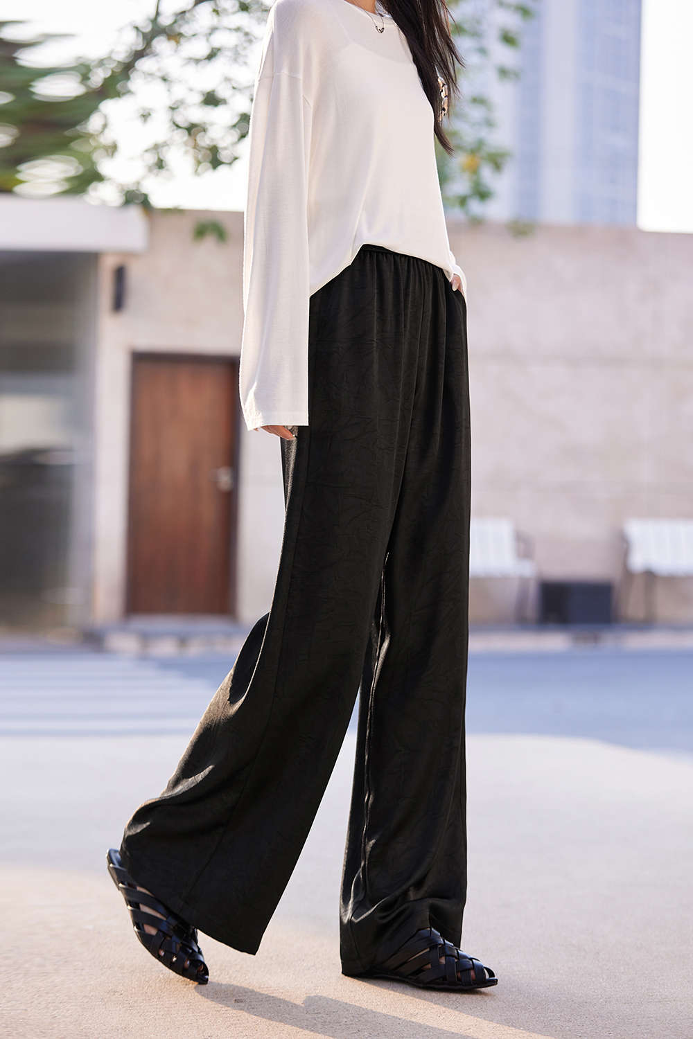 Elastic-Waist Wide-Leg Trousers with Fluid Drape-VIMLYSTORE