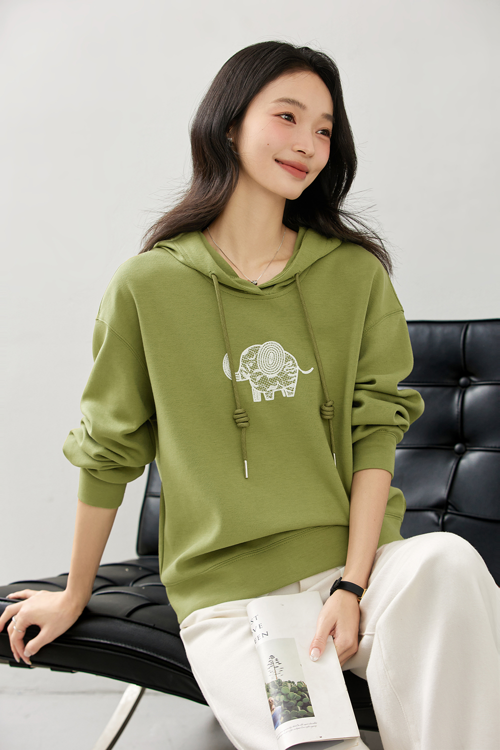Elephant Embroidered Casual Pullover Hoodie-VIMLYSTORE