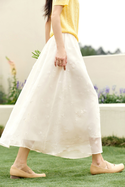 Feminine Slim-Fit 3D Floral Embroidered A-Line Skirt