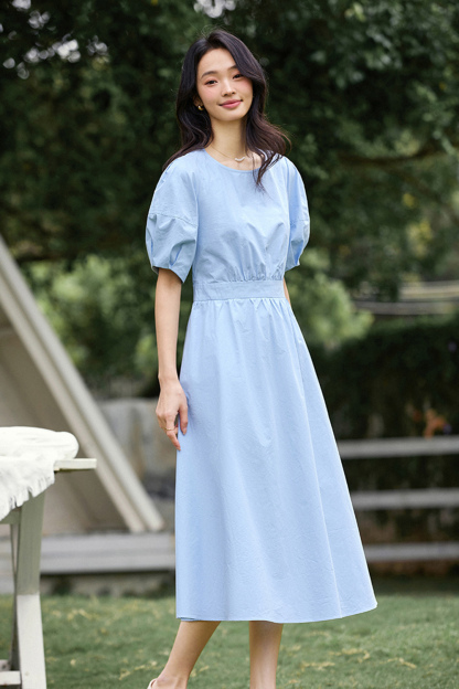 French Elegance Cotton Round-Neck Puff Sleeve Midi Dress with Defined Waist