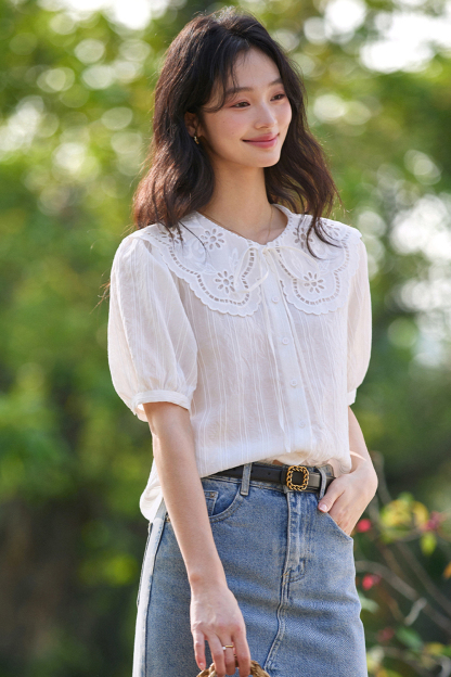 French Youthful Peter Pan Collar Short-Sleeve Blouse with Lace Trim-VIMLYSTORE