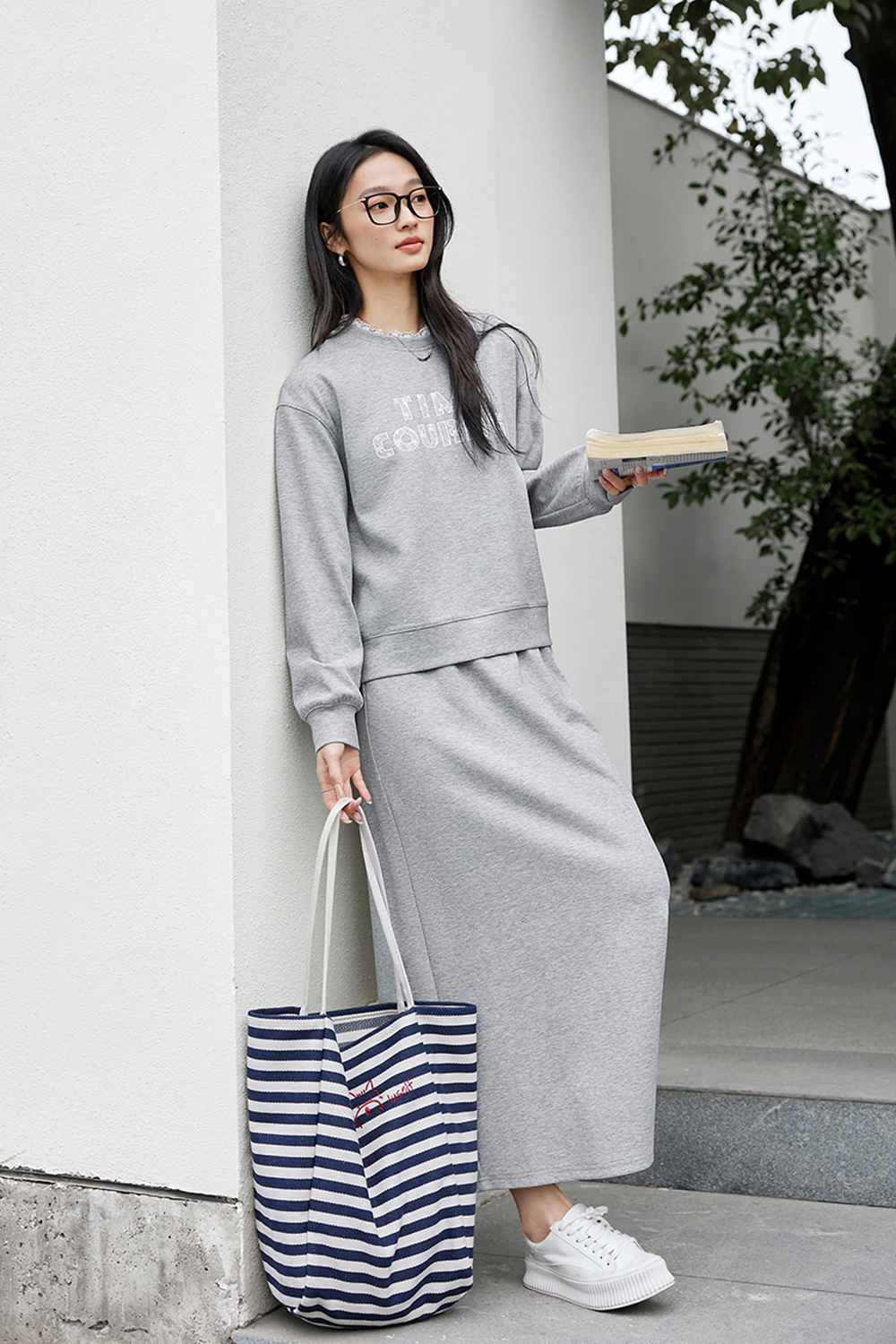 Lace Trim Skirt & Sweatshirt Set-VIMLYSTORE