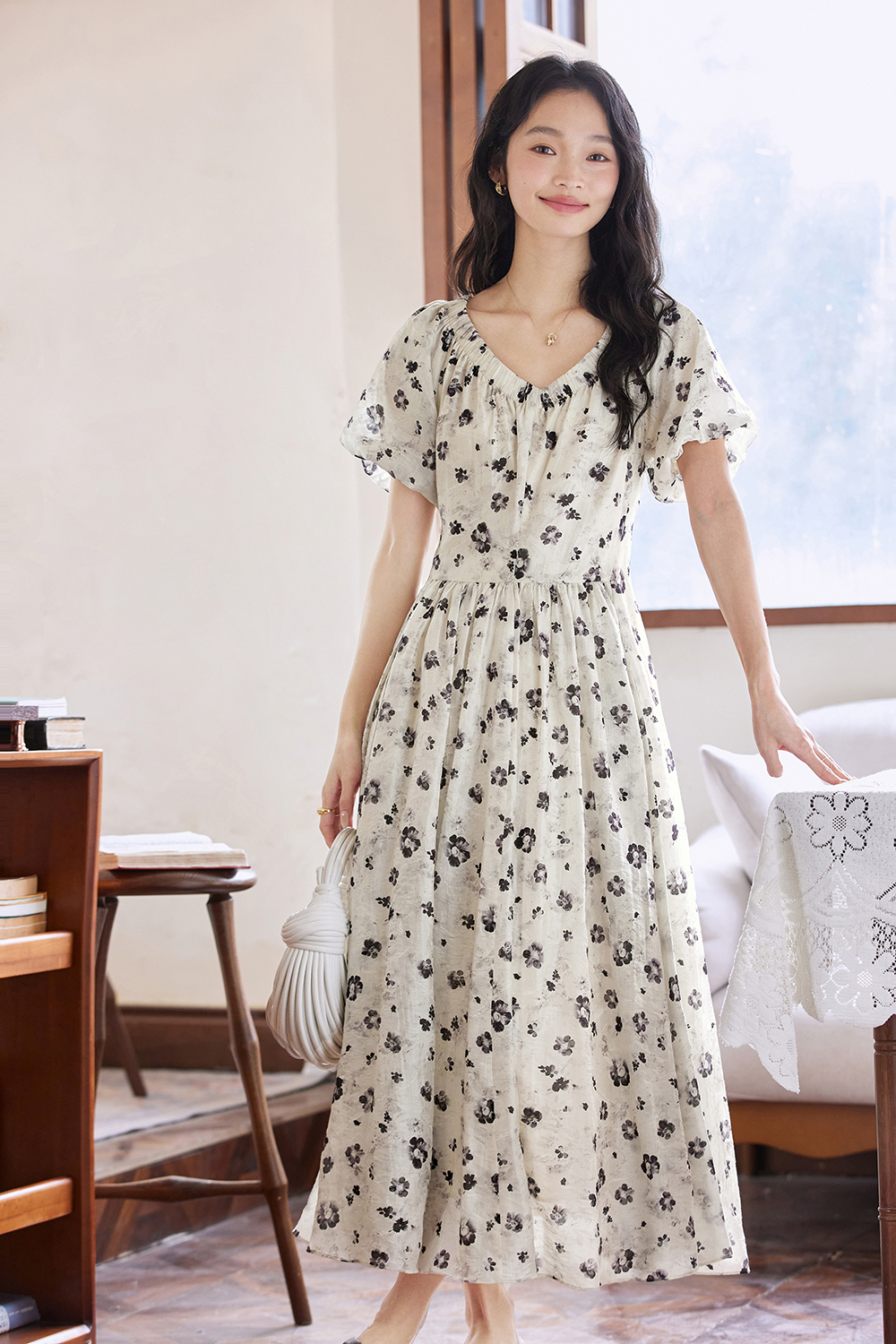 French Floral Soft V-Neck Puff Sleeve Slimming Maxi Dress