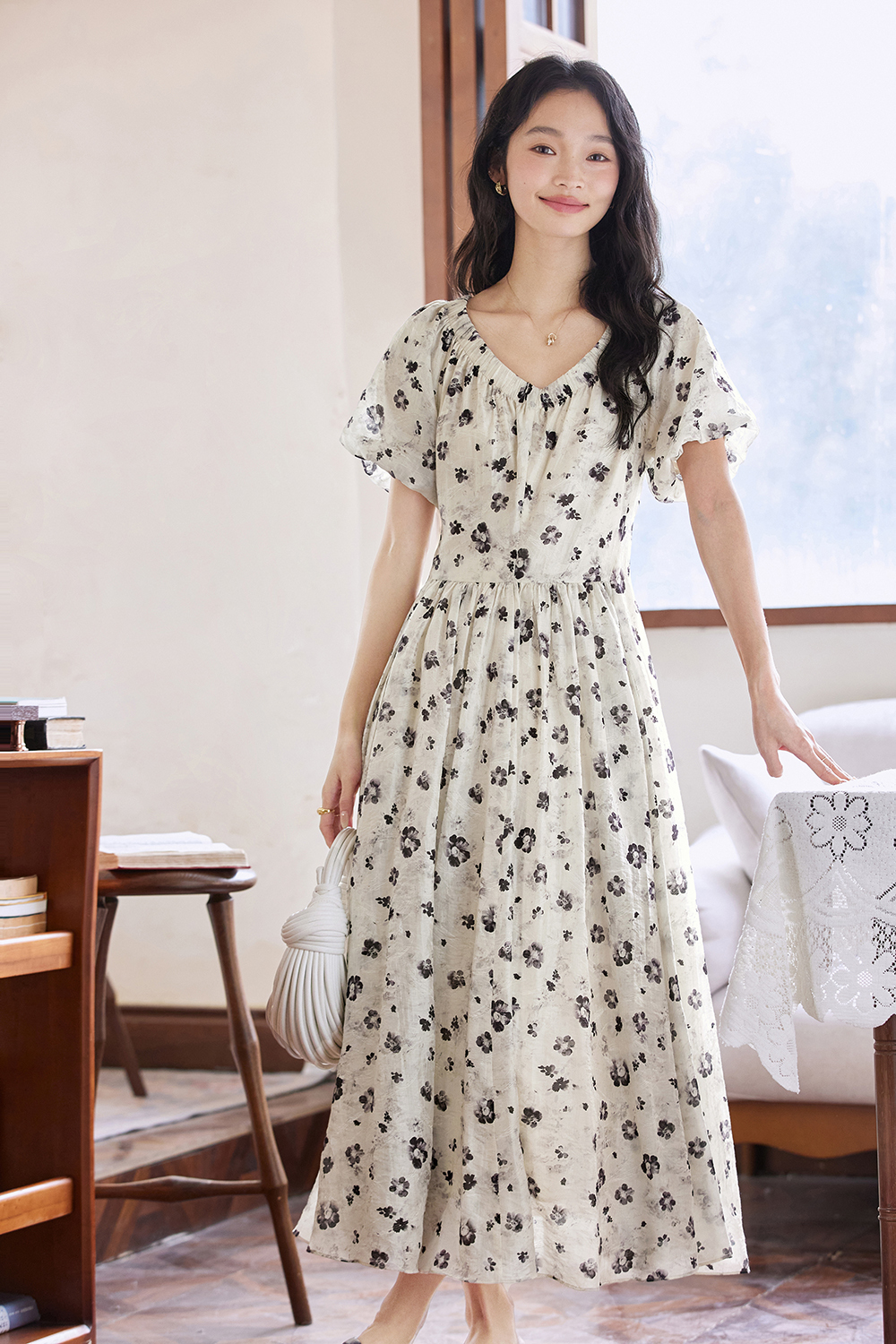 French Floral Soft V-Neck Puff Sleeve Slimming Maxi Dress