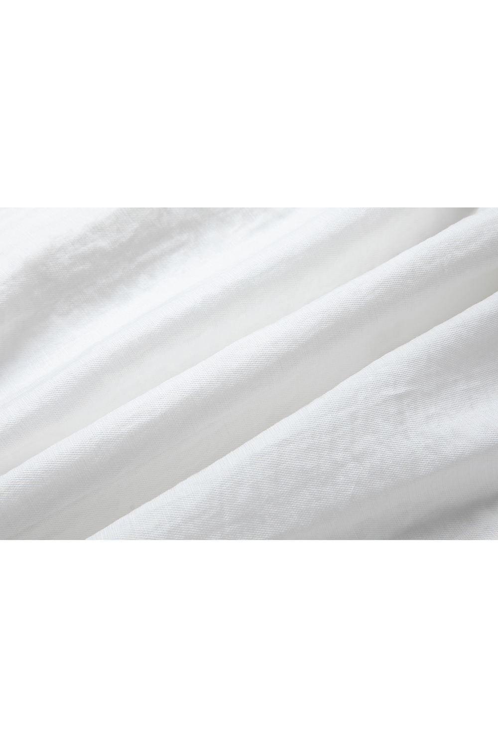 Luxe White Long-Sleeve Shirt with Youthful Silhouette-VIMLYSTORE