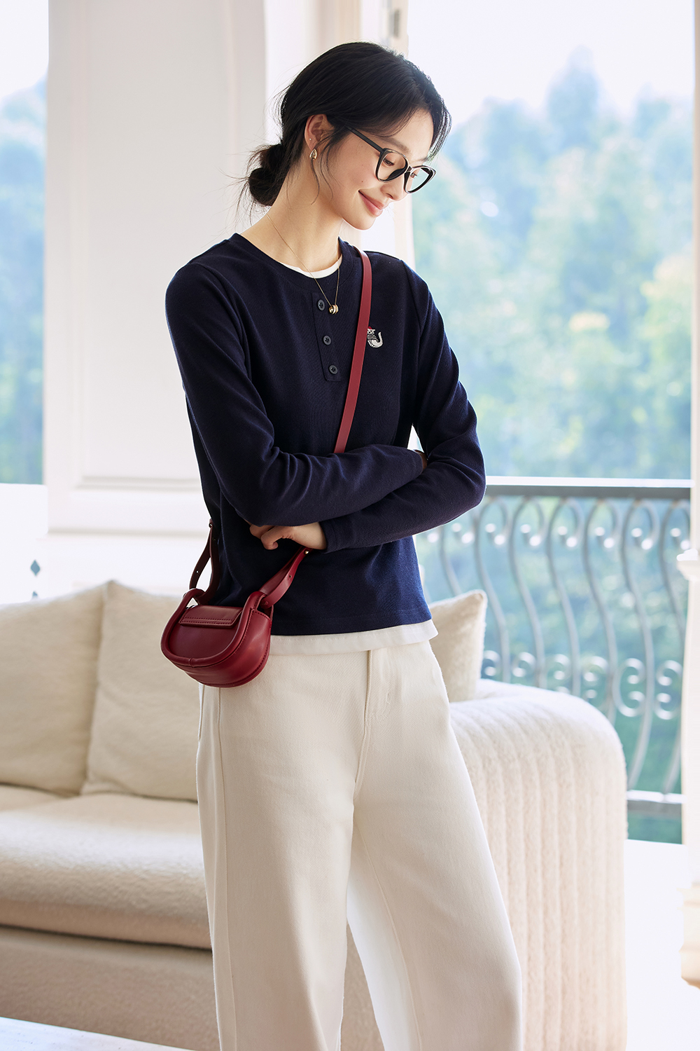 Navy Color-Block Relaxed Fit Long-Sleeve Tee-VIMLYSTORE
