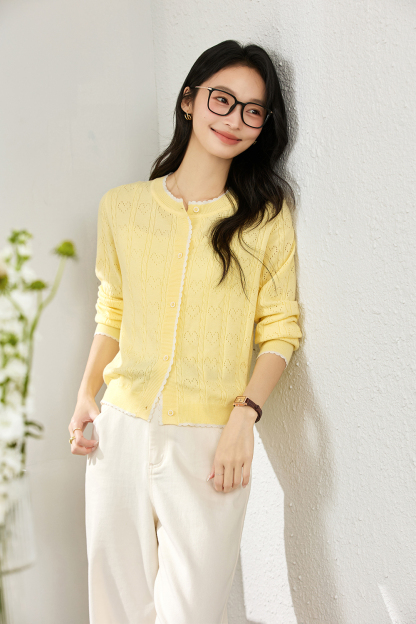 Heart Cut-Out Slim-Fit Knit Sweater-VIMLYSTORE