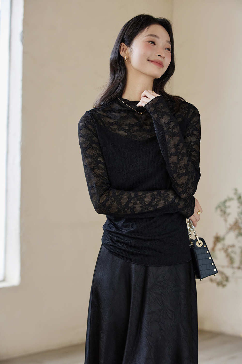 Slim-fit Layering Semi-turtleneck Lace Long Sleeve T-shirt-VIMLYSTORE