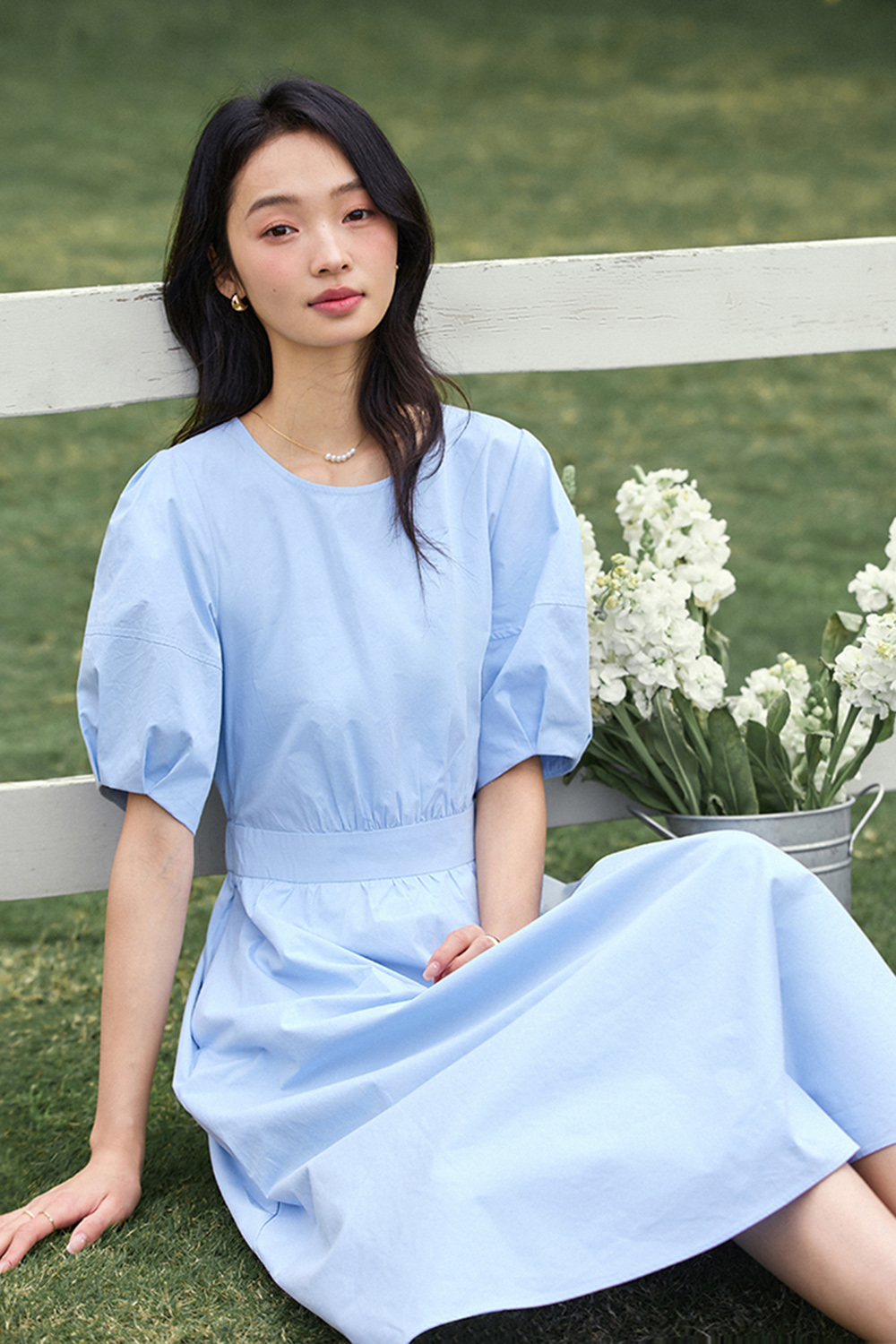 French Elegance Cotton Round-Neck Puff Sleeve Midi Dress with Defined Waist