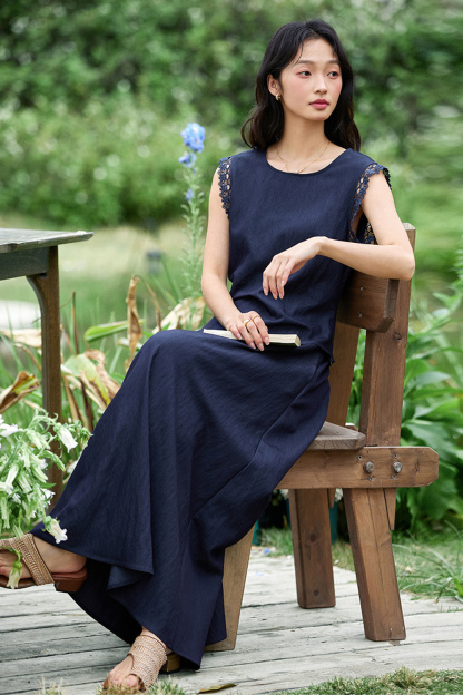 Elegant Minimalist Design Sleeveless Top Set