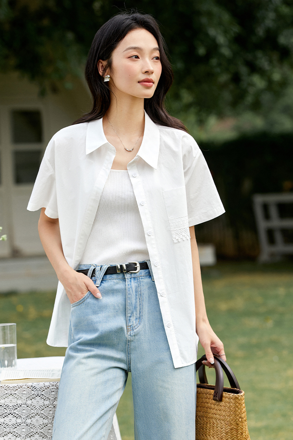 Minimalist White Lace-trimmed Cotton Shirt