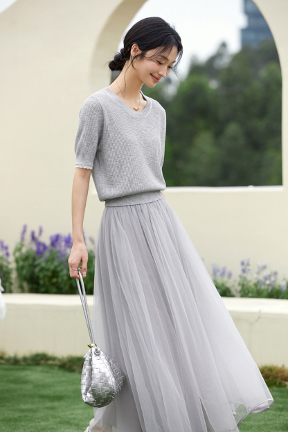 Lace Splicing Top and Mesh dress Gentle Suit