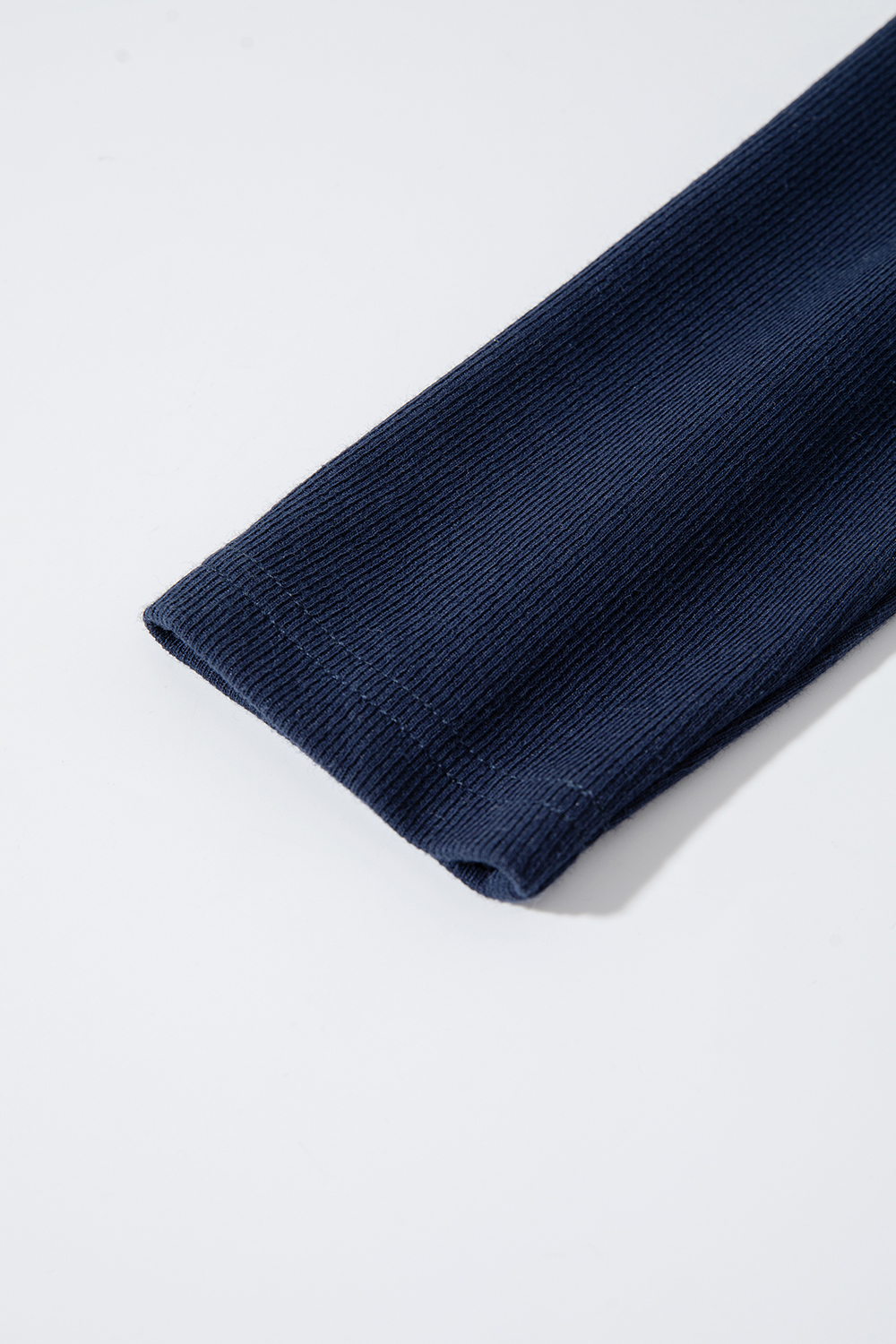 Navy Color-Block Relaxed Fit Long-Sleeve Tee-VIMLYSTORE