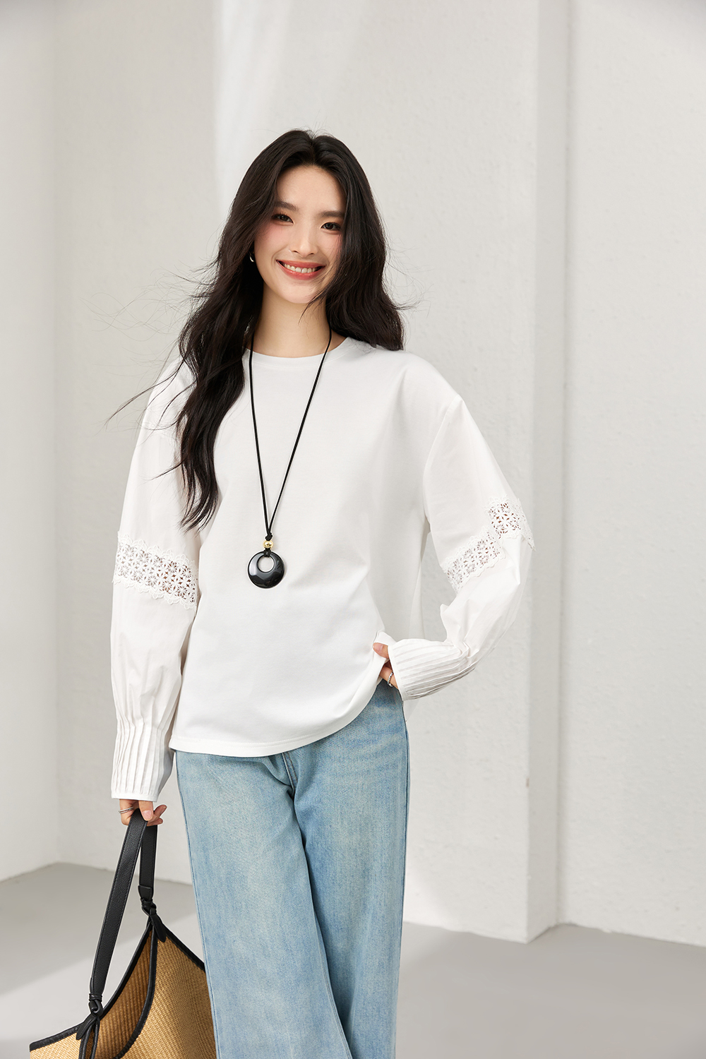 Lace-Trimmed Cut-Out Panel Slimming Crewneck Tee-VIMLYSTORE