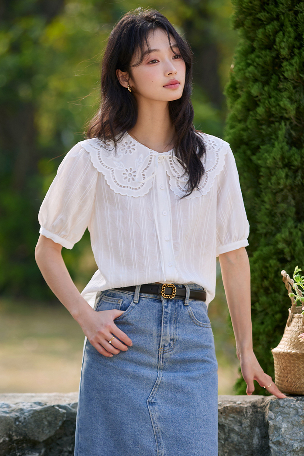 French Youthful Peter Pan Collar Short-Sleeve Blouse with Lace Trim-VIMLYSTORE