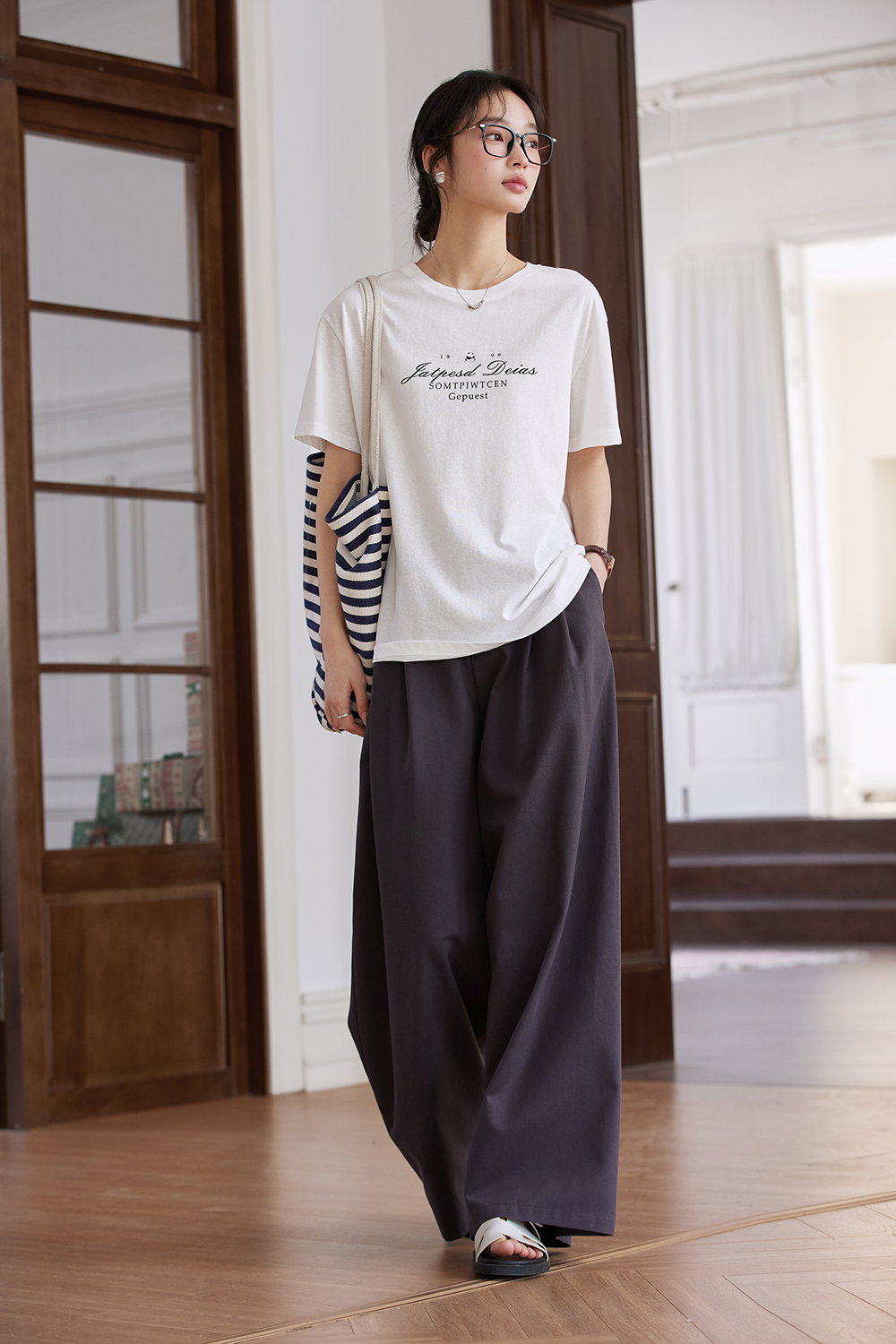 Letter Print Loose Round Neck Short Sleeve T-Shirt-VIMLYSTORE