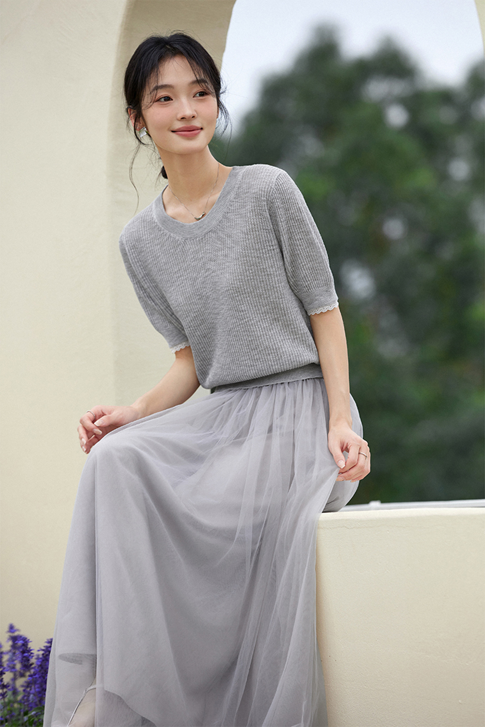 Lace Splicing Top and Mesh dress Gentle Suit