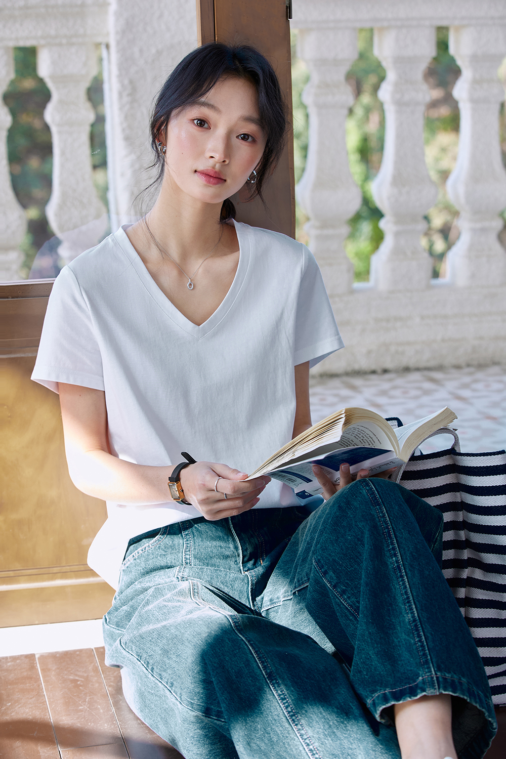 Dopamine Solid Color Casual Versatile V-Neck Loose Top-VIMLYSTORE