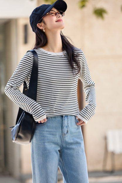 Black & White Striped Wool-Blend Relaxed Tee-VIMLYSTORE
