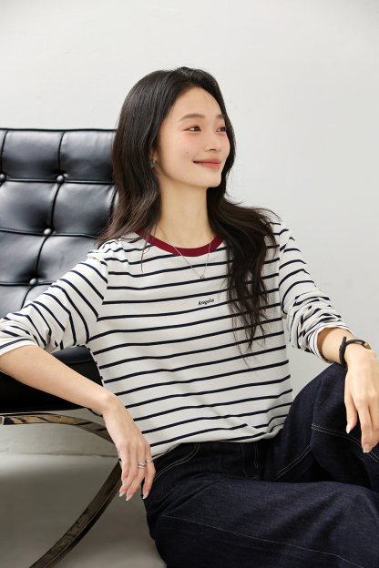 Slim-Fit Contrast Sleeve Tee with Embroidered Lettering-VIMLYSTORE