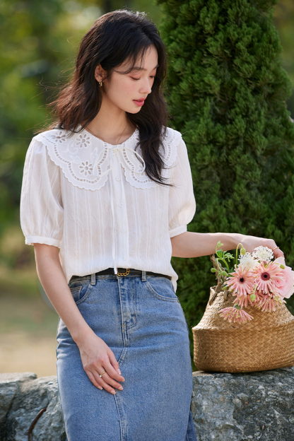 French Youthful Peter Pan Collar Short-Sleeve Blouse with Lace Trim-VIMLYSTORE