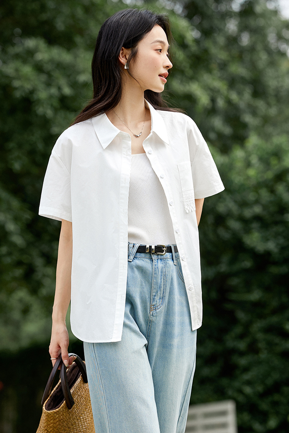 Minimalist White Lace-trimmed Cotton Shirt