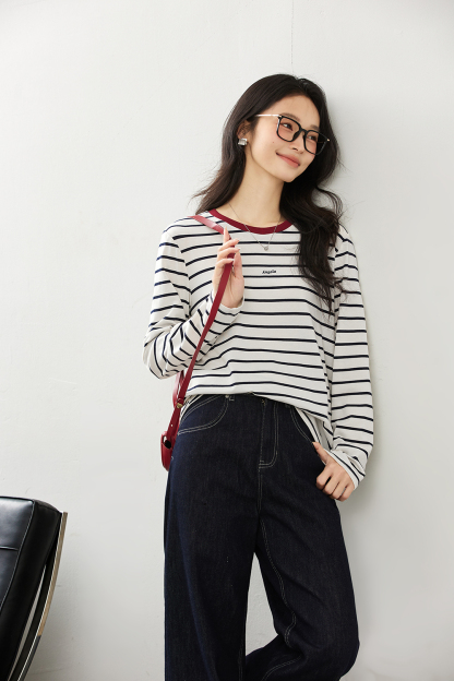 Slim-Fit Contrast Sleeve Tee with Embroidered Lettering-VIMLYSTORE