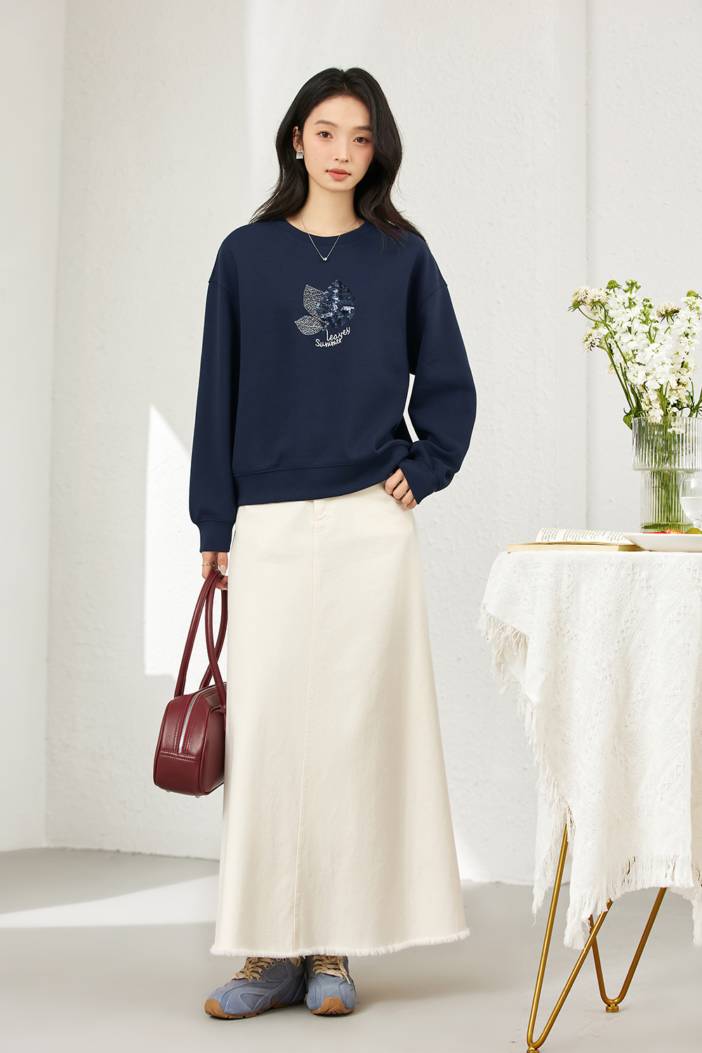 Elegant Slimming Embroidered Sequin Round Neck Long Sleeve Sweatshirt-VIMLYSTORE