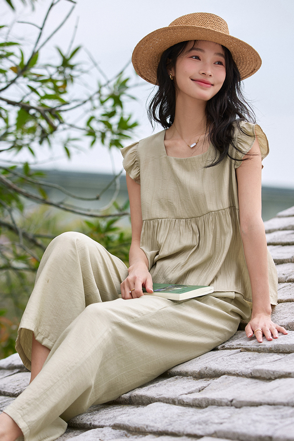 Elegant Casual Flutter Sleeve Top with Wide-Leg Pants Set