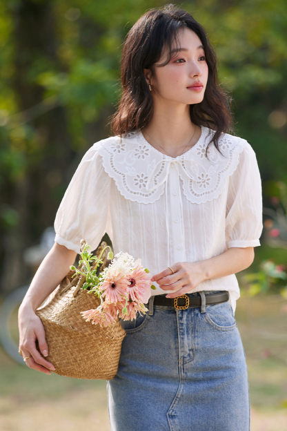 French Youthful Peter Pan Collar Short-Sleeve Blouse with Lace Trim-VIMLYSTORE