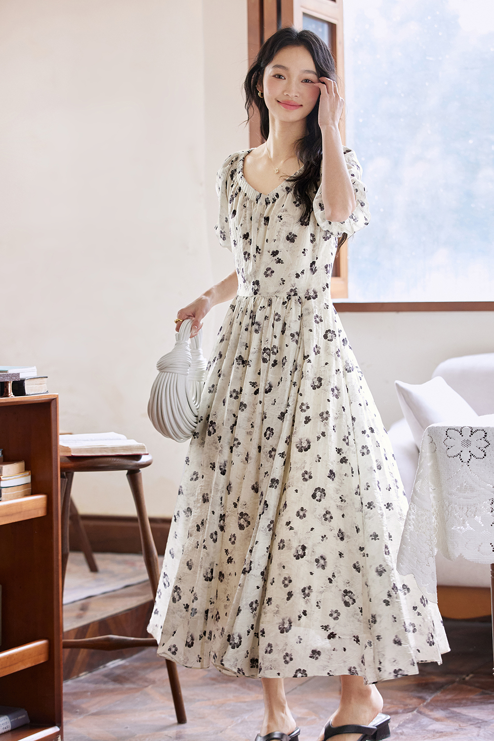 French Floral Soft V-Neck Puff Sleeve Slimming Maxi Dress