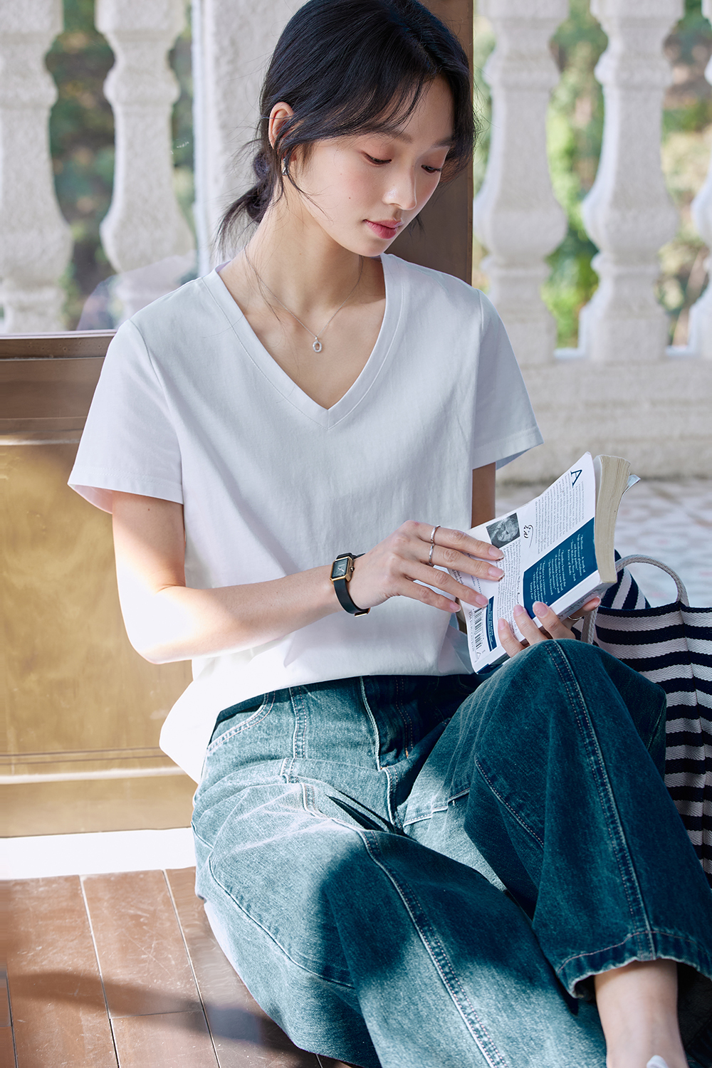 Dopamine Solid Color Casual Versatile V-Neck Loose Top-VIMLYSTORE