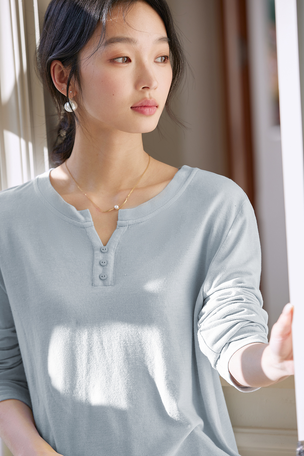 Minimalist Oversized Long-Sleeve Tee – Slimming & Versatile-VIMLYSTORE