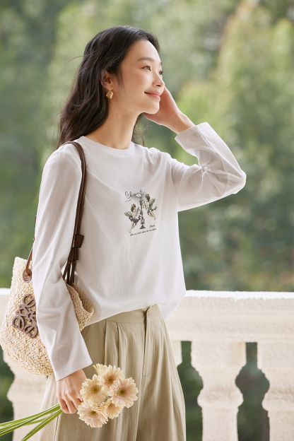 Relaxed Fit Long-Sleeve Tee with Cherub Print-VIMLYSTORE