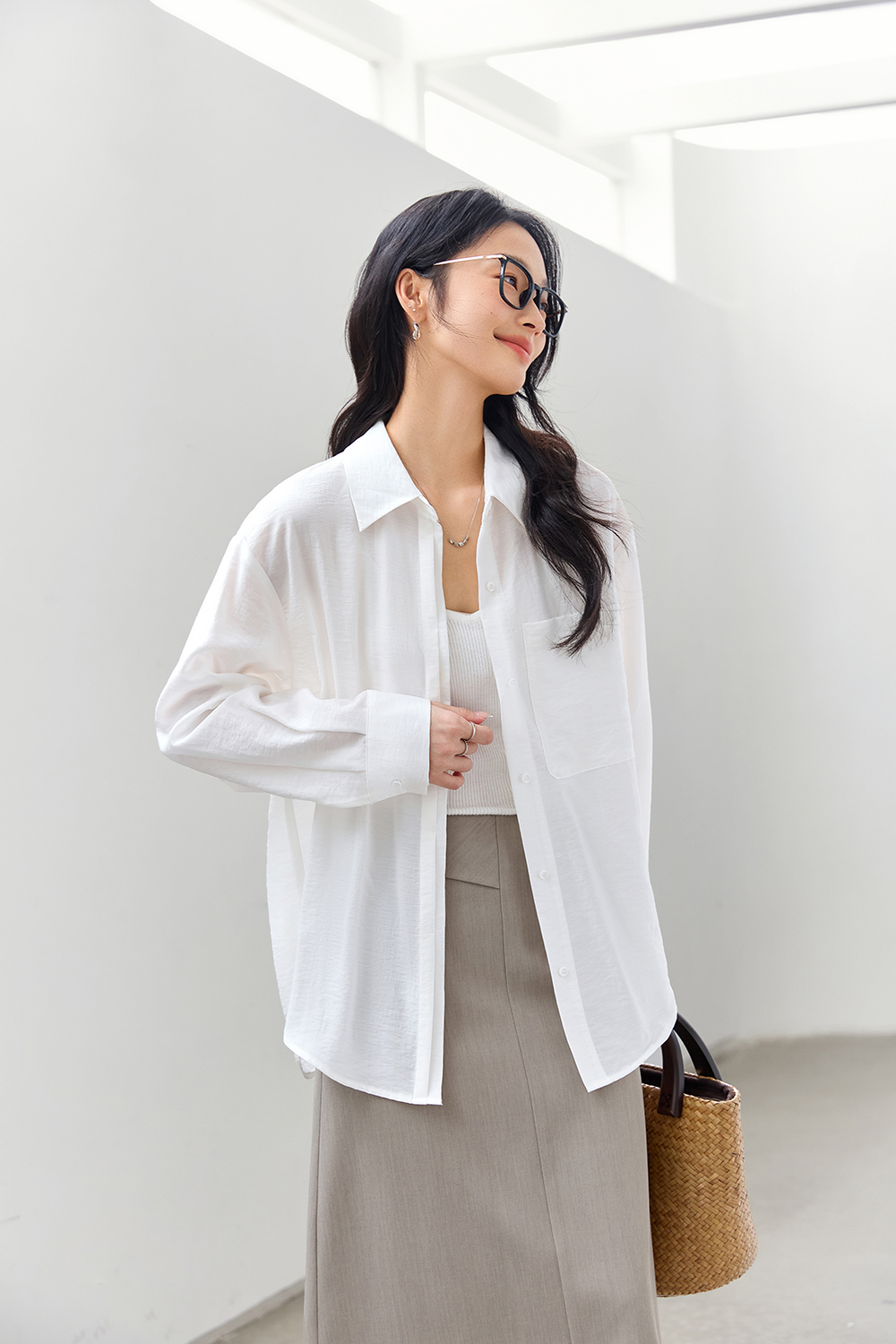 Luxe White Long-Sleeve Shirt with Youthful Silhouette-VIMLYSTORE