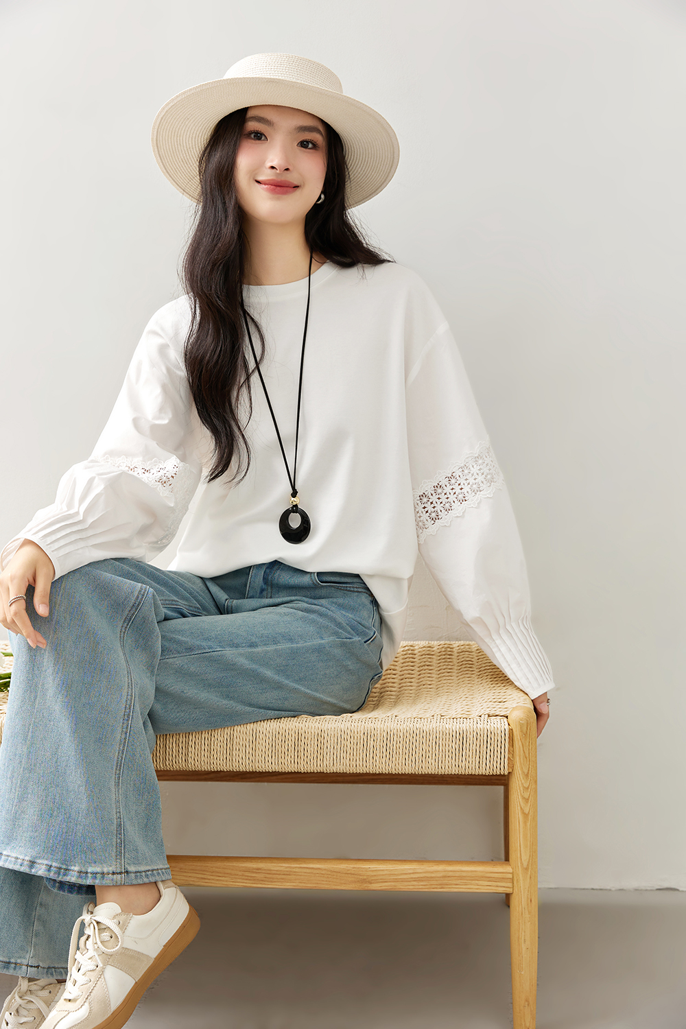 Lace-Trimmed Cut-Out Panel Slimming Crewneck Tee-VIMLYSTORE