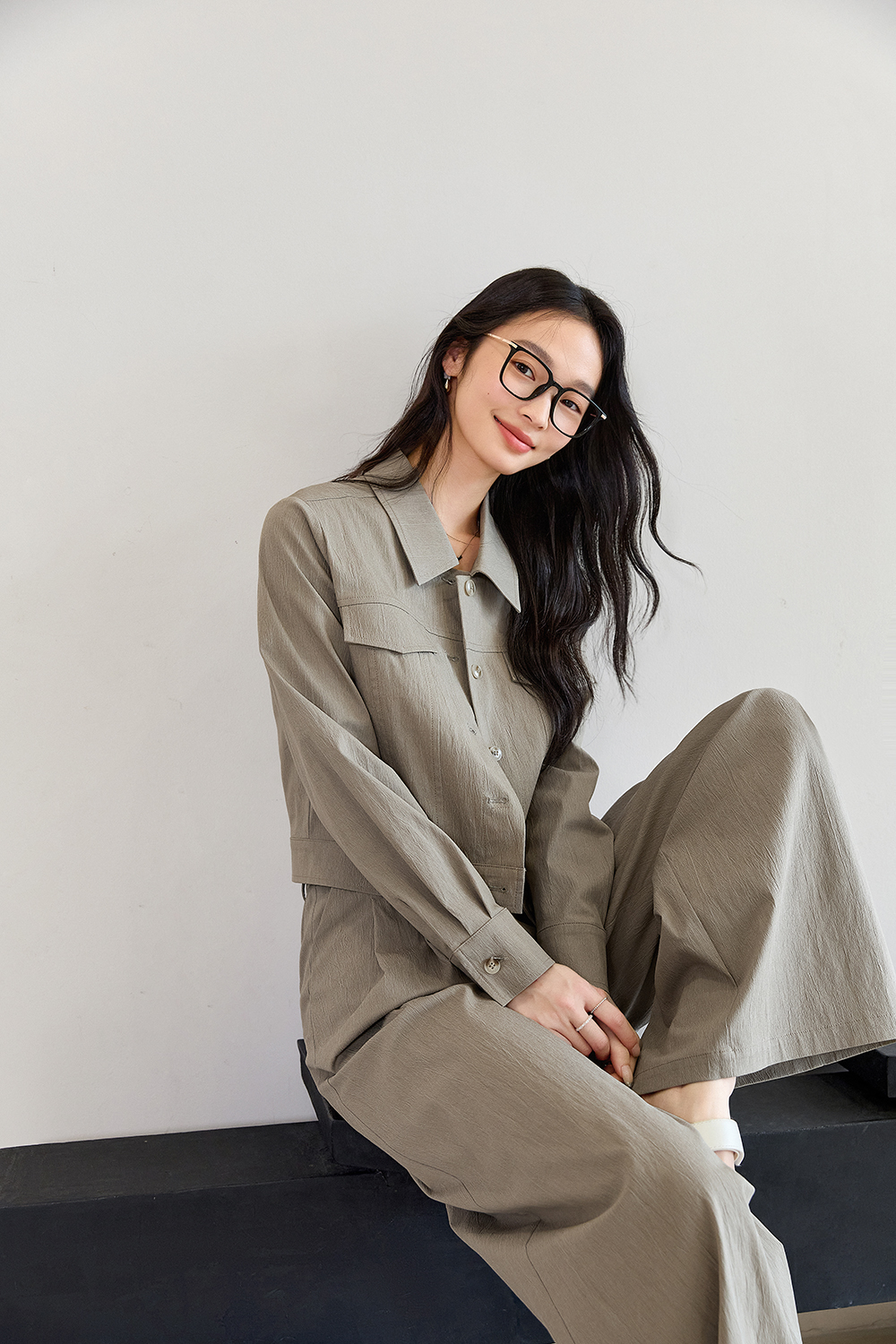 Premium Notch-Neck Blouse & Wide-Leg Pants Set for Office Chic-VIMLYSTORE