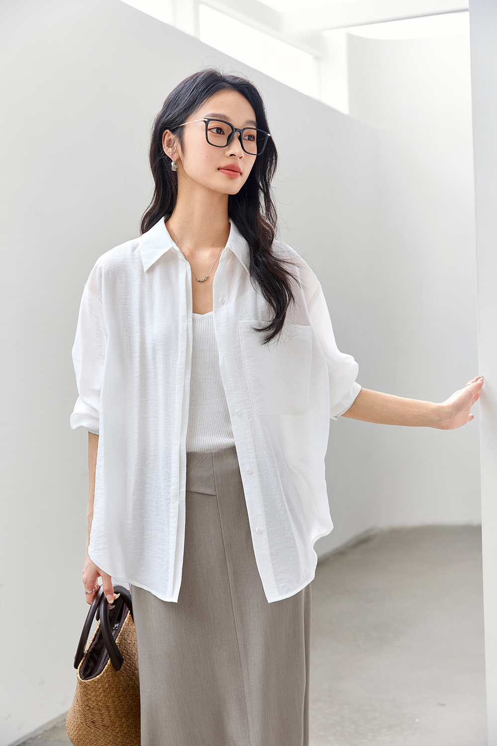 Luxe White Long-Sleeve Shirt with Youthful Silhouette-VIMLYSTORE