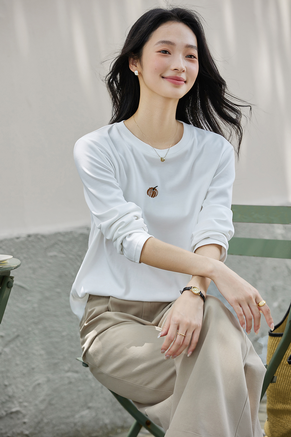 Pumpkin-Embroidered Layering Crewneck-VIMLYSTORE