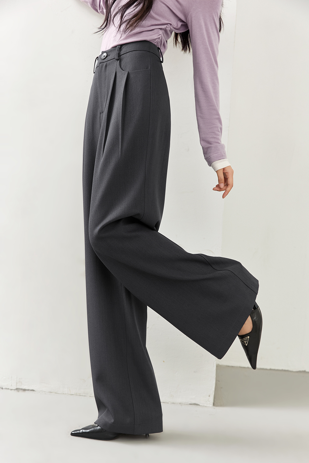 Fluid Gray Wide-Leg Trousers with Tailored Drape