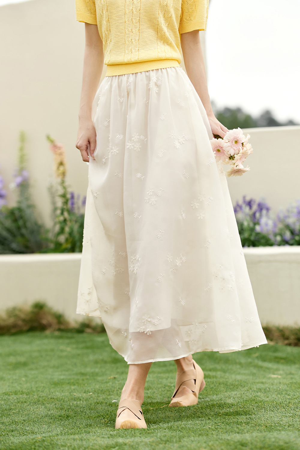 Feminine Slim-Fit 3D Floral Embroidered A-Line Skirt