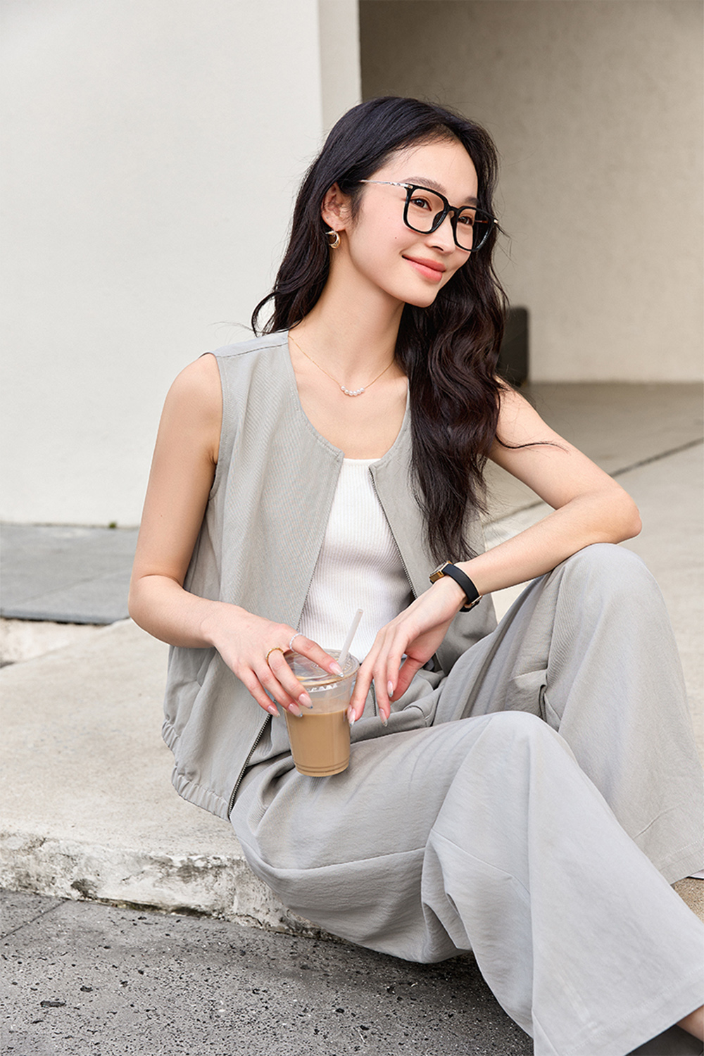 Fashion Casual Sleeveless Top with Wide-Leg Pants Two-Piece Set
