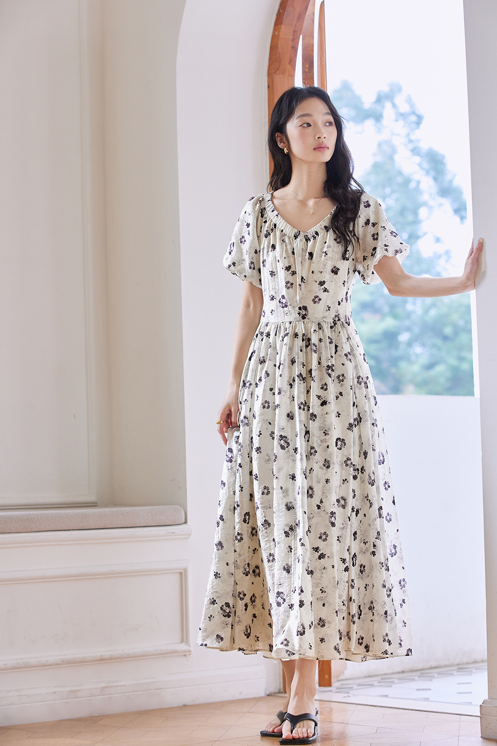 French Floral Soft V-Neck Puff Sleeve Slimming Maxi Dress