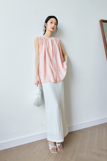 Lazy-Chic Sleeveless Oversized Shirt