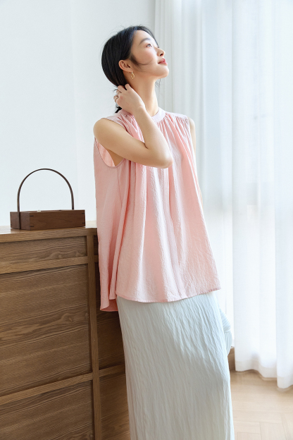Lazy-Chic Sleeveless Oversized Shirt