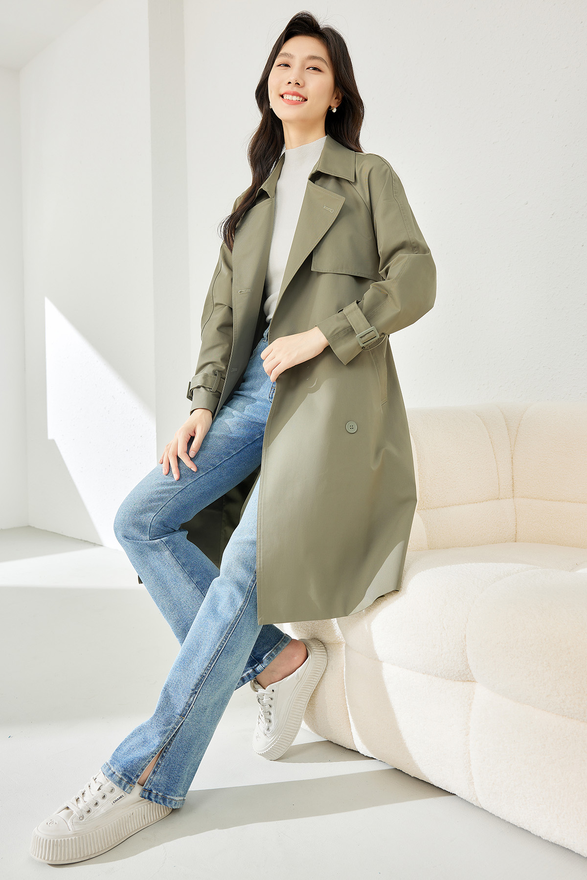 Solid Color Windbreaker Jacket