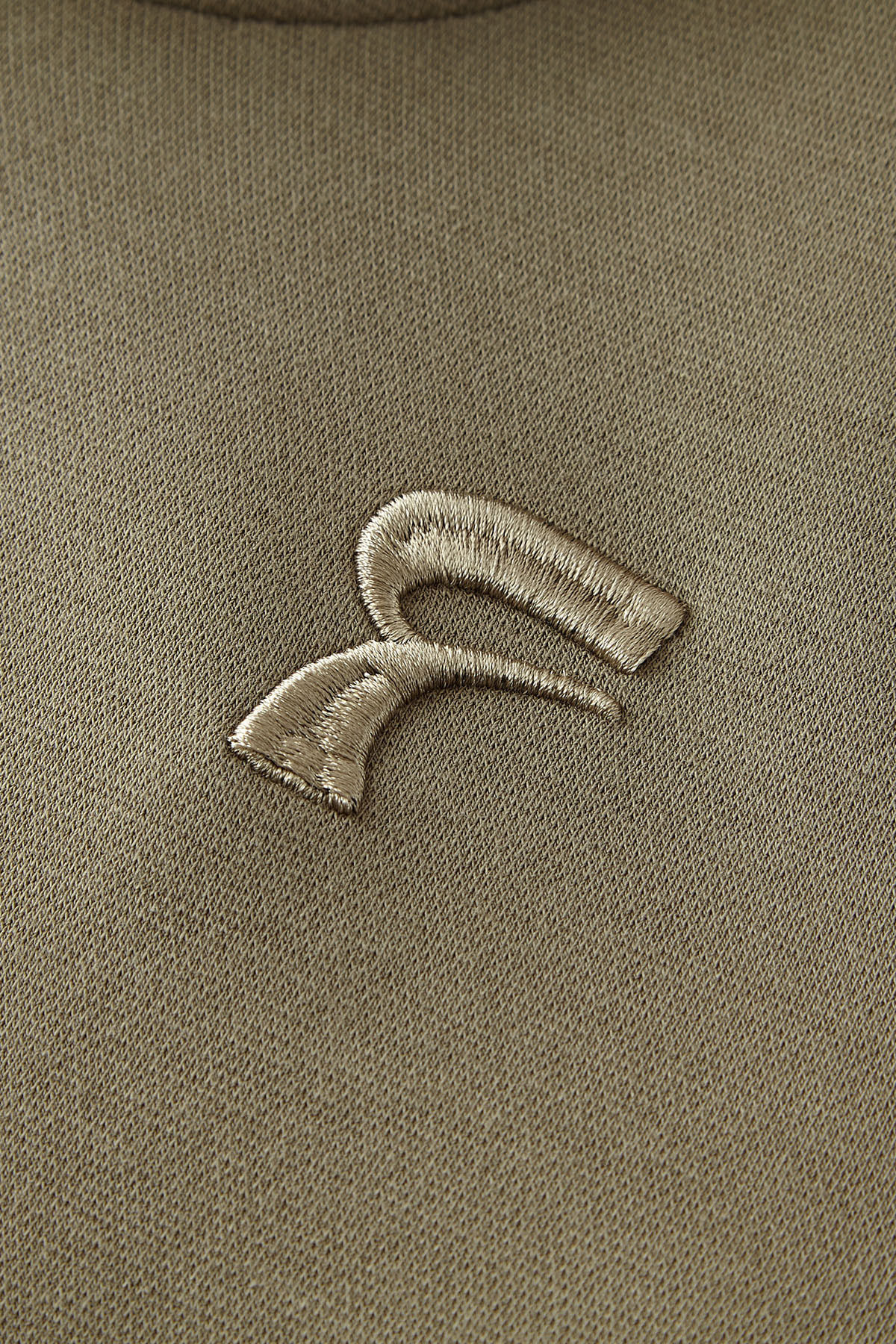 Casual Sporty-Style Outfit