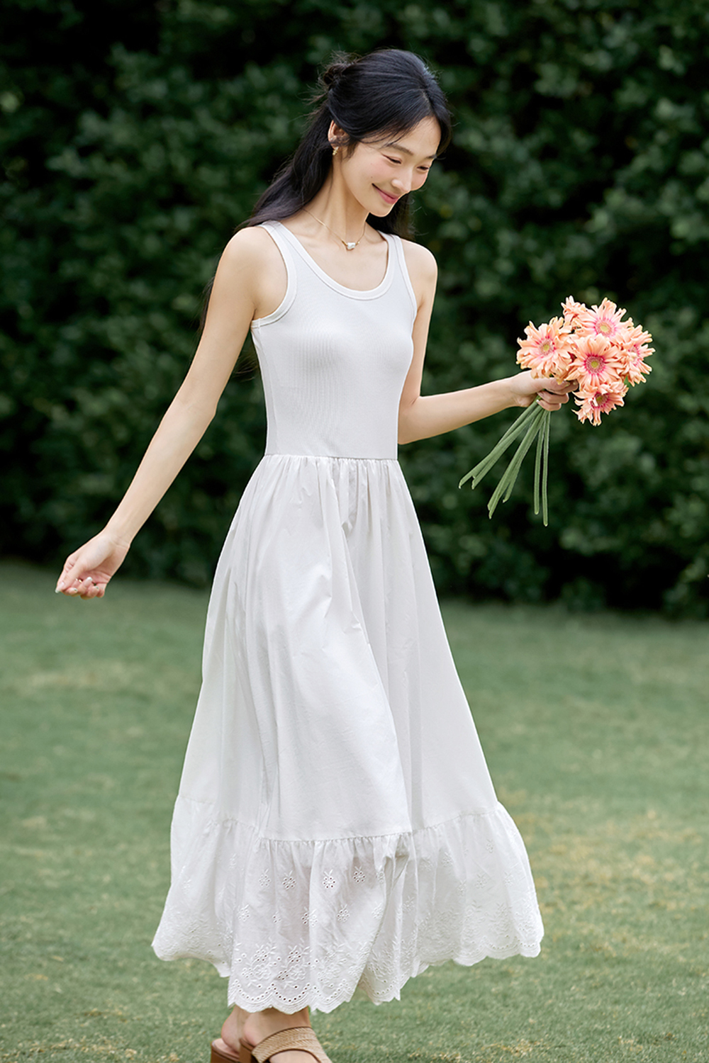 White Suspender Lace Stitching Design Long Dress