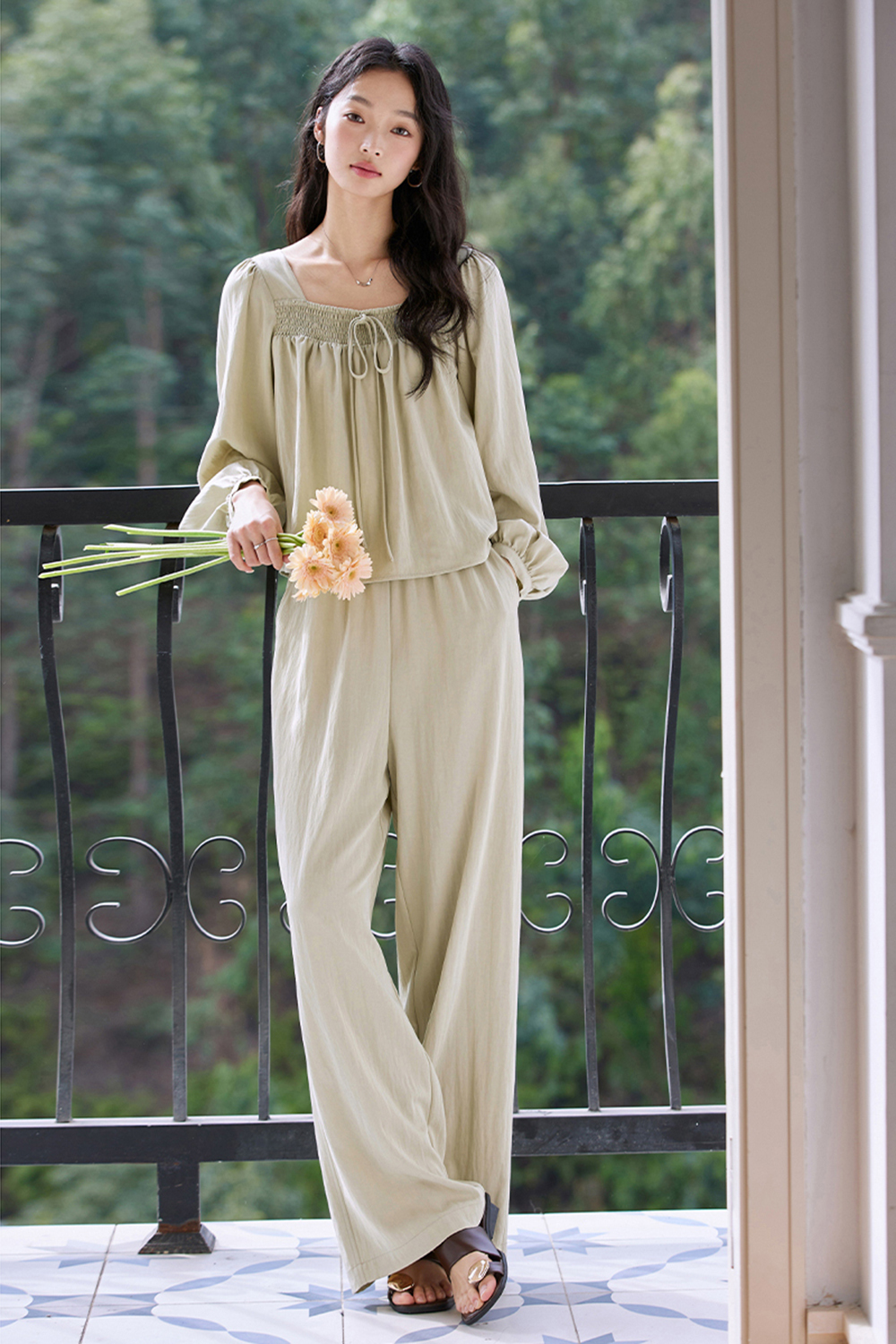 Retro Square-Neck Pleated Top with Wide-Leg Pants Set