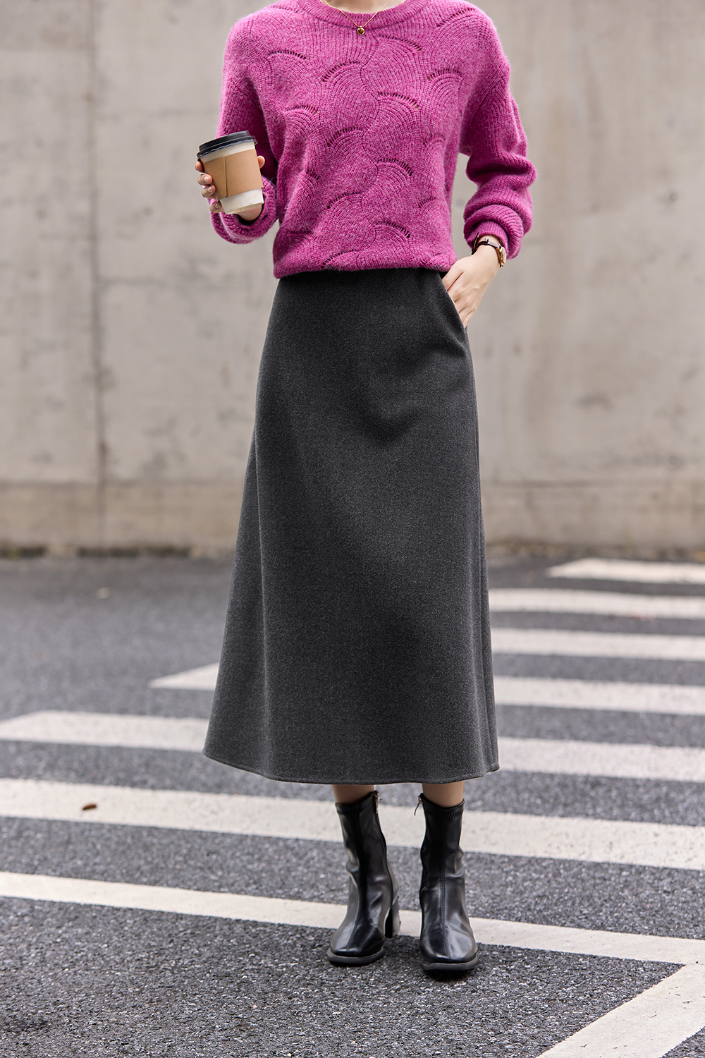 Elegant Light Wool Midi Skirt